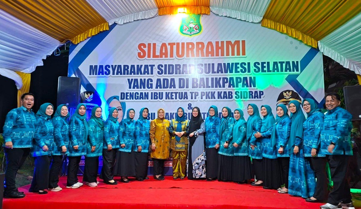 Wabup dan Ketua TP PKK Silaturahmi dengan Warga Sidrap di Balikpapan