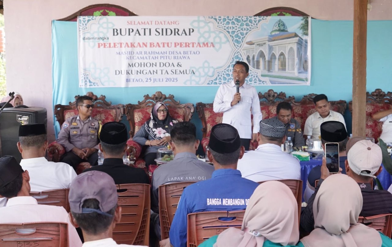 Bupati Sidrap Letakkan Batu Pertama Pembangunan Masjid Ar-Rahman di Betao