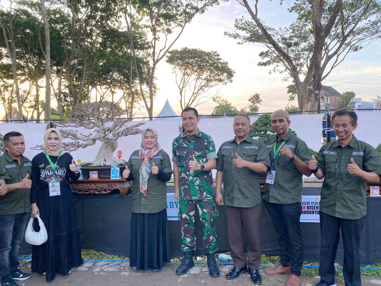 Pameran Bonsai dan Batu Suiseki Nasional Meriahkan HUT ke-80 RI di Sidrap