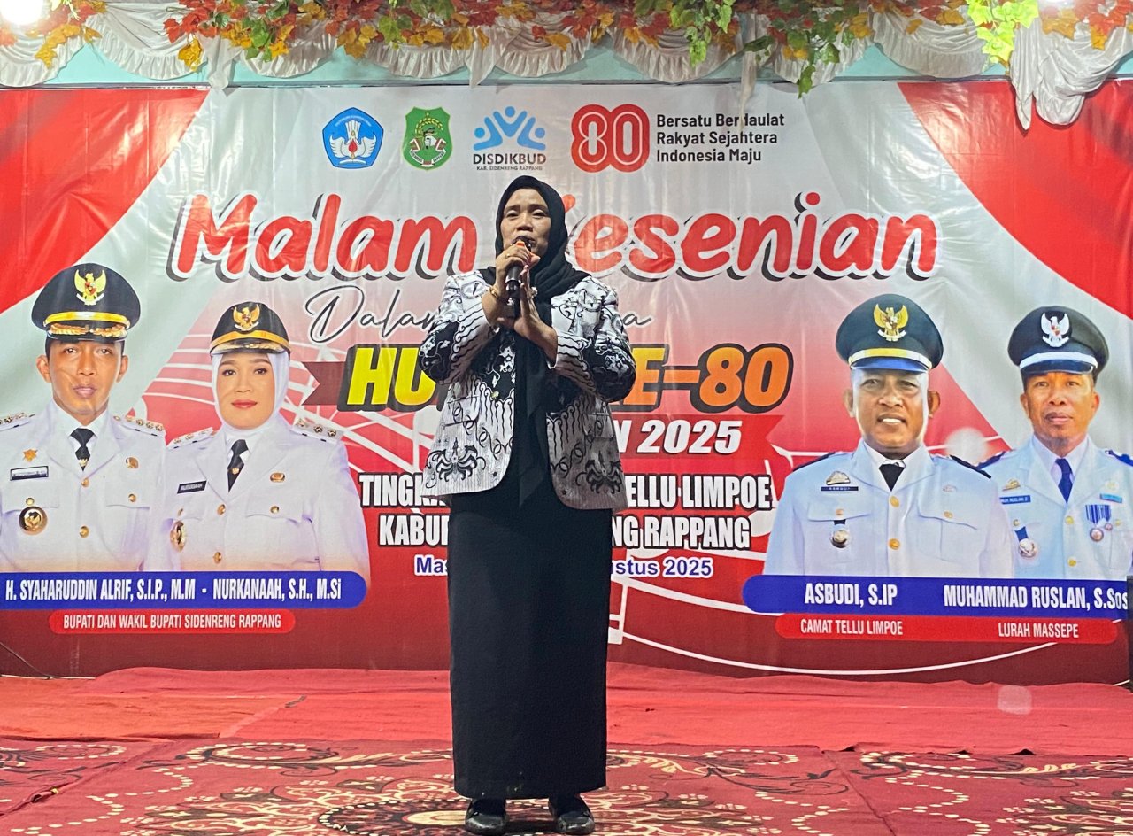 Kolaboratif, Pelantikan Ranting PGRI Tellu Limpoe Dirangkaikan Pentas Seni HUT RI