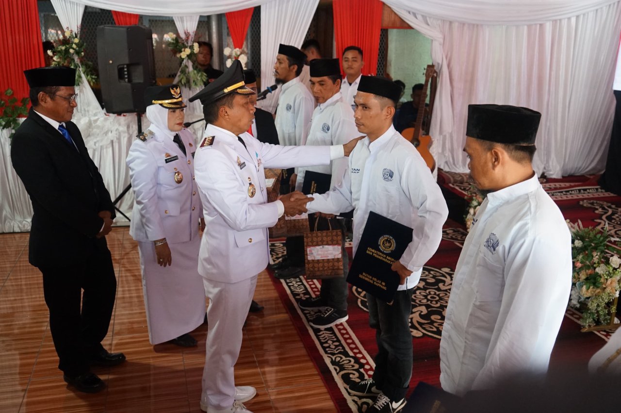 Bupati Sidrap Serahkan Remisi untuk Ratusan Warga Binaan Rutan