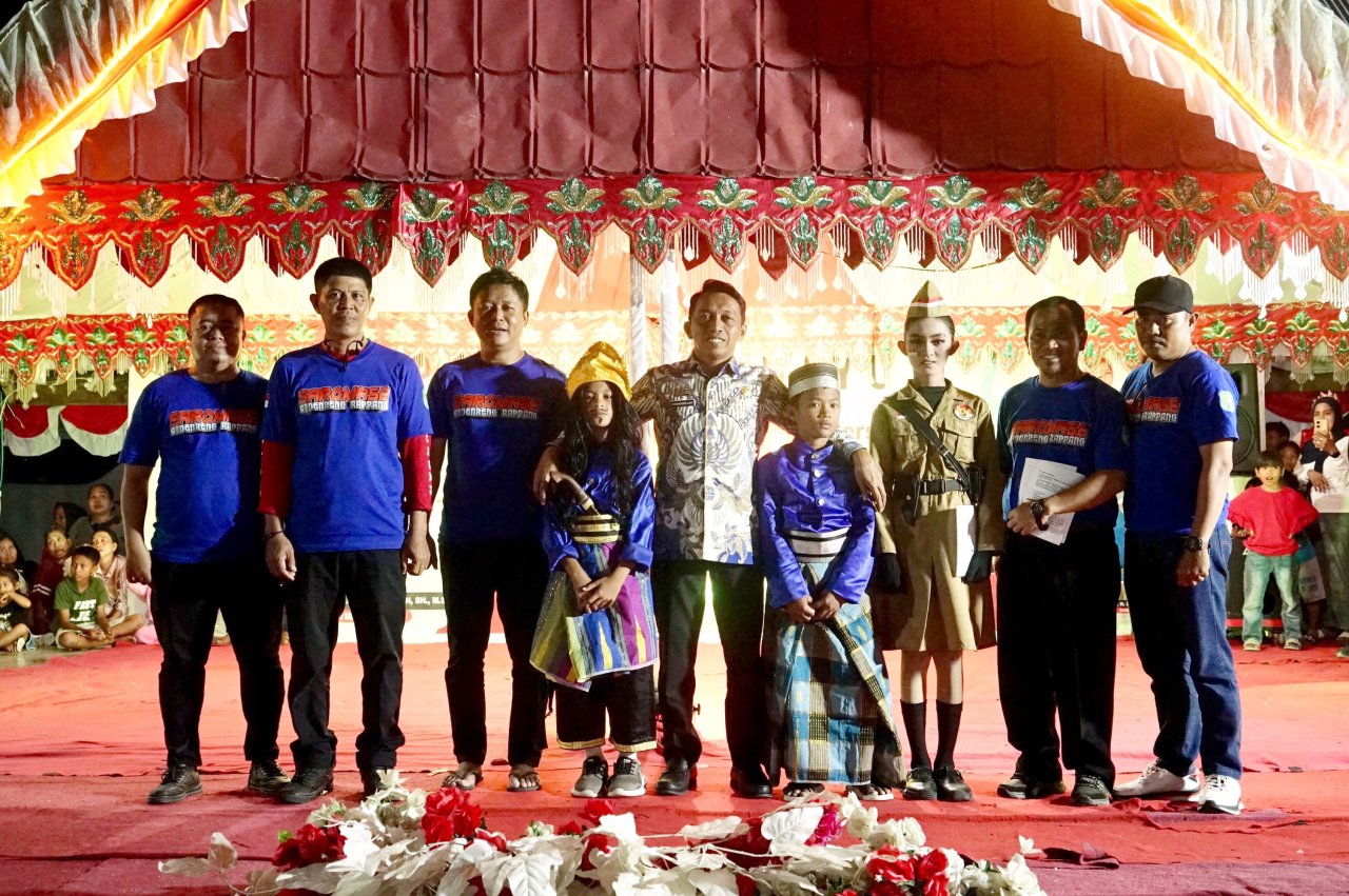 Bupati Sidrap Tutup Pentas Seni di Watang Pulu, Puji Antusiasme Masyarakat