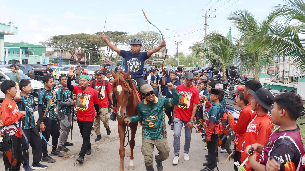 Turnamen Panahan Tradisional Bupati Cup 2025 Resmi Bergulir di Sidrap
