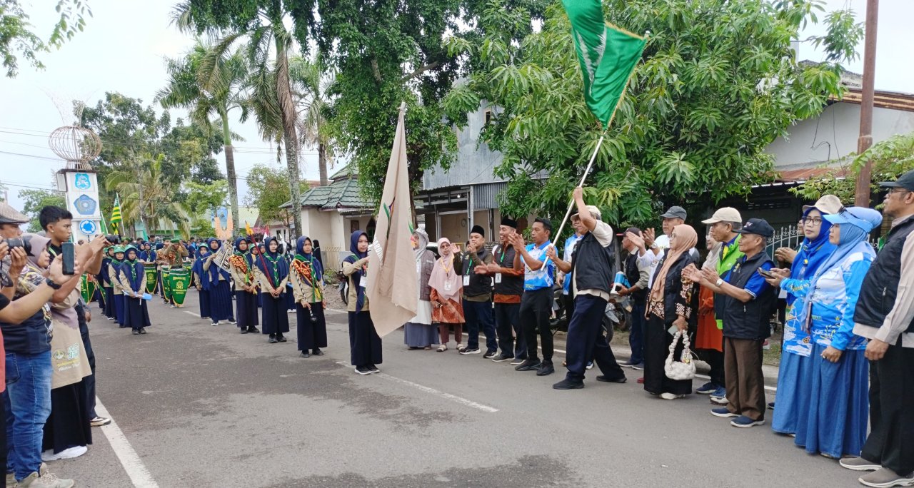 Karnaval Meriahkan Kemah Tahfidz dan Bahasa VIII di Sidrap