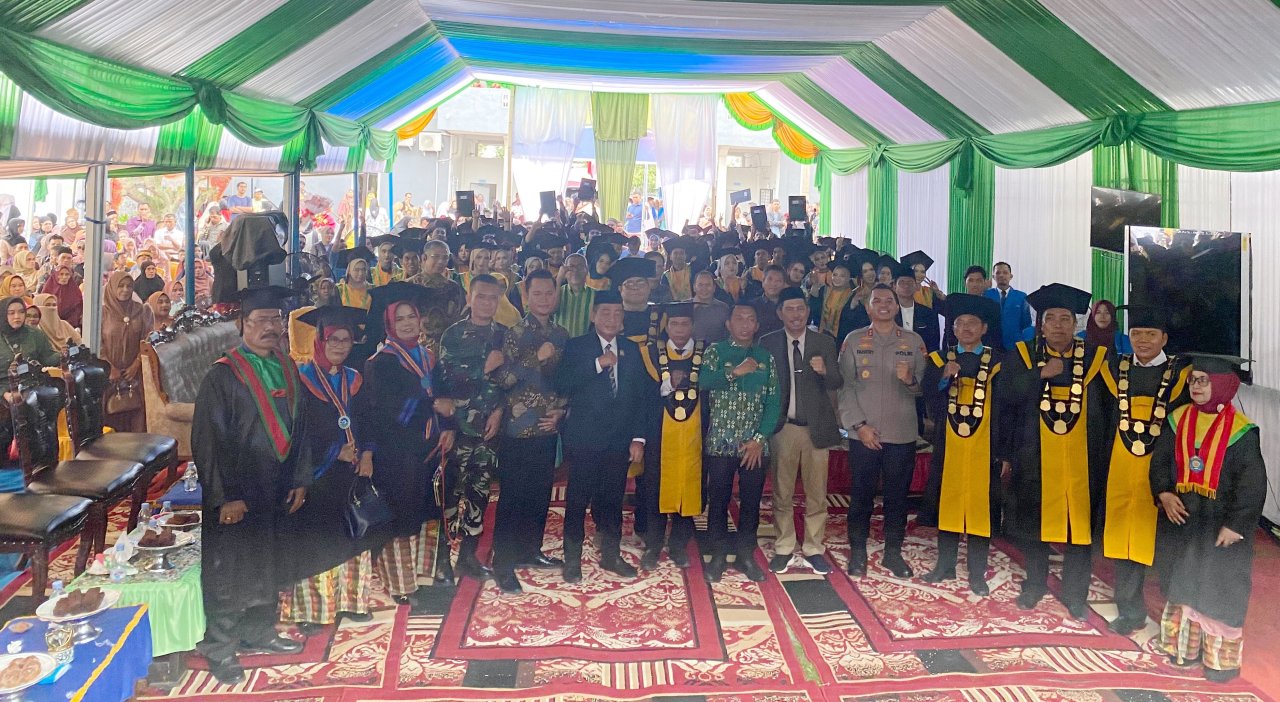 Bupati Syaharuddin Ajak Wisudawan STKIP Veteran Amalkan Ilmu dengan Ikhlas