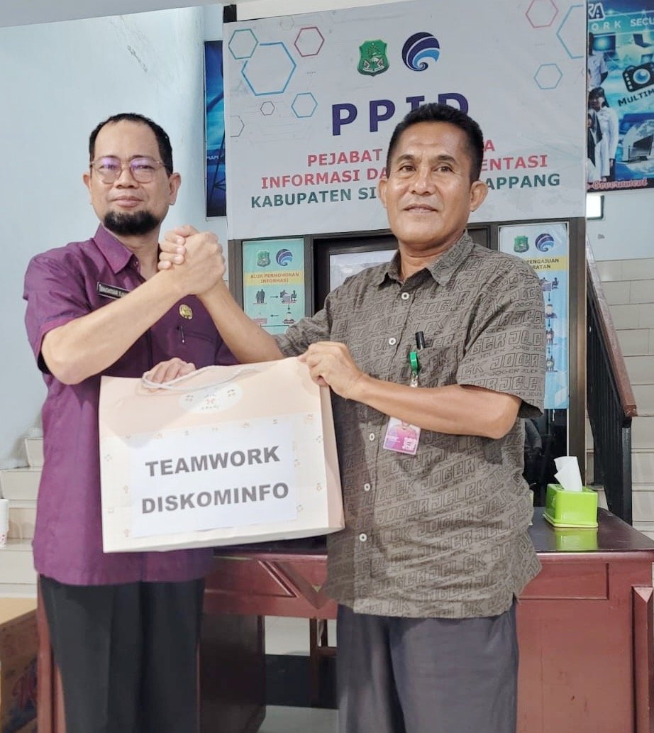 Kominfo Sidrap Beri Apresiasi untuk Kabid Humas IKP Jelang Purna Bakti