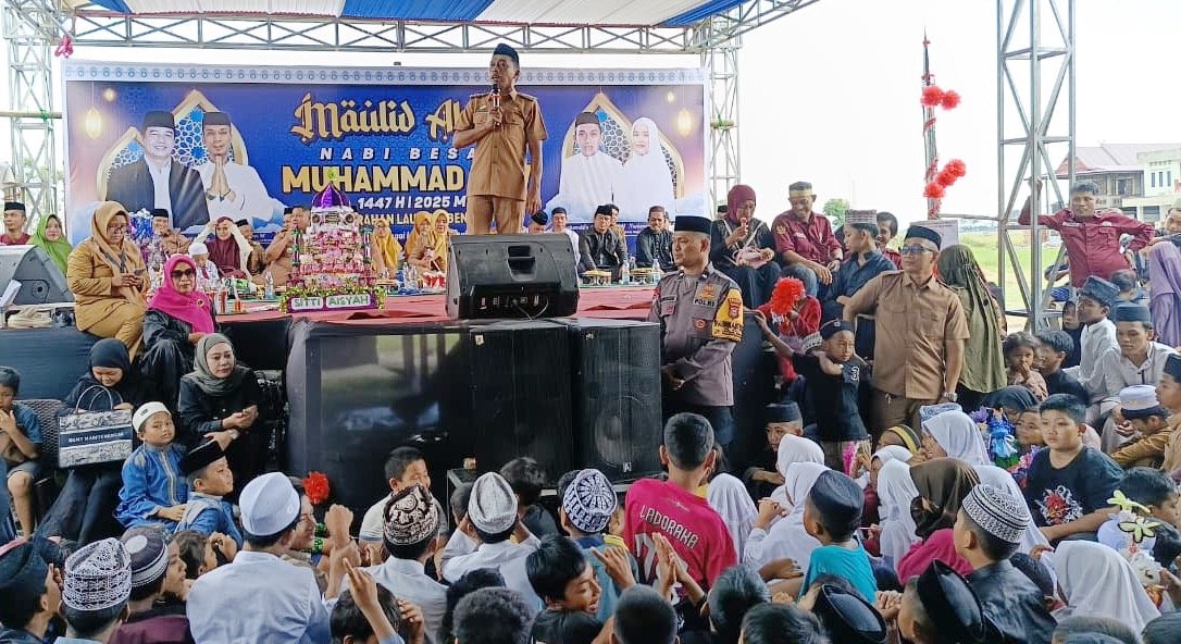 Peringatan Maulid di Lautang Benteng, Bupati dan Wabup Sidrap Hadir Bersama Warga