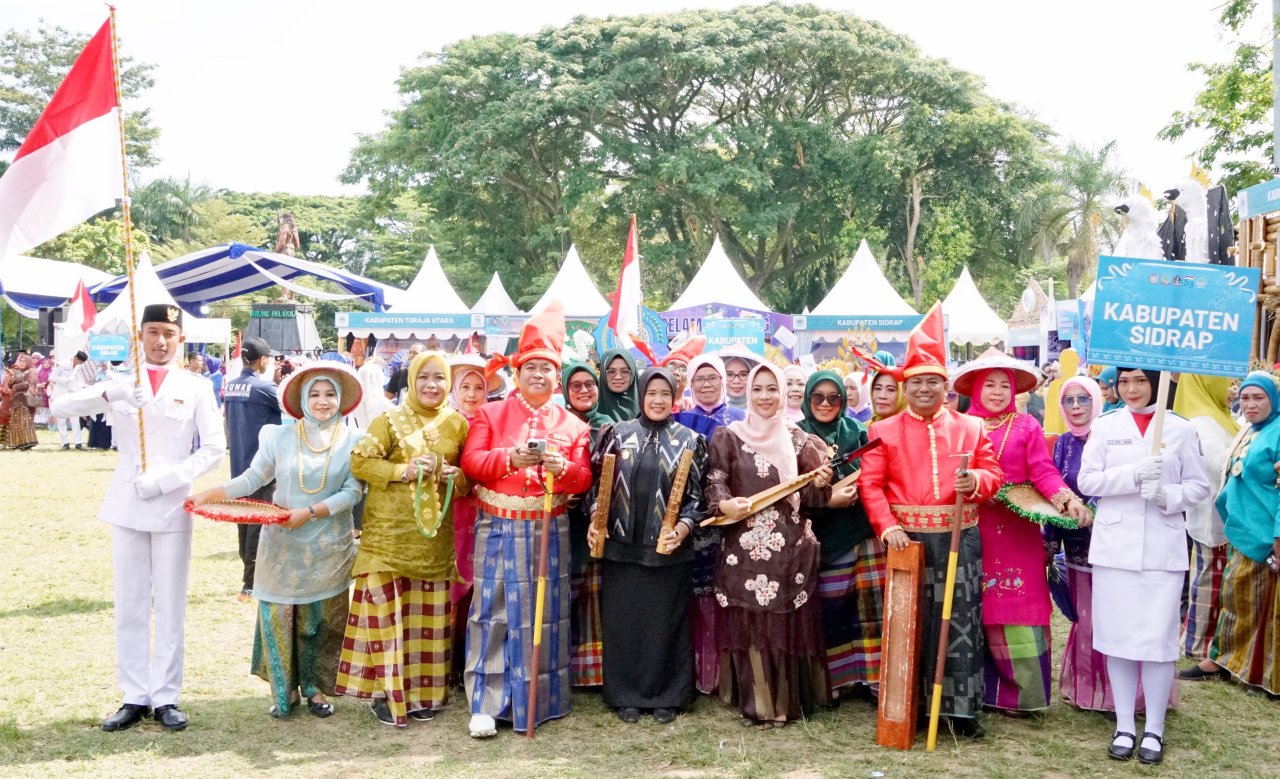 PKK Sidrap Tampilkan Warisan Budaya di Jambore PKK Sulsel
