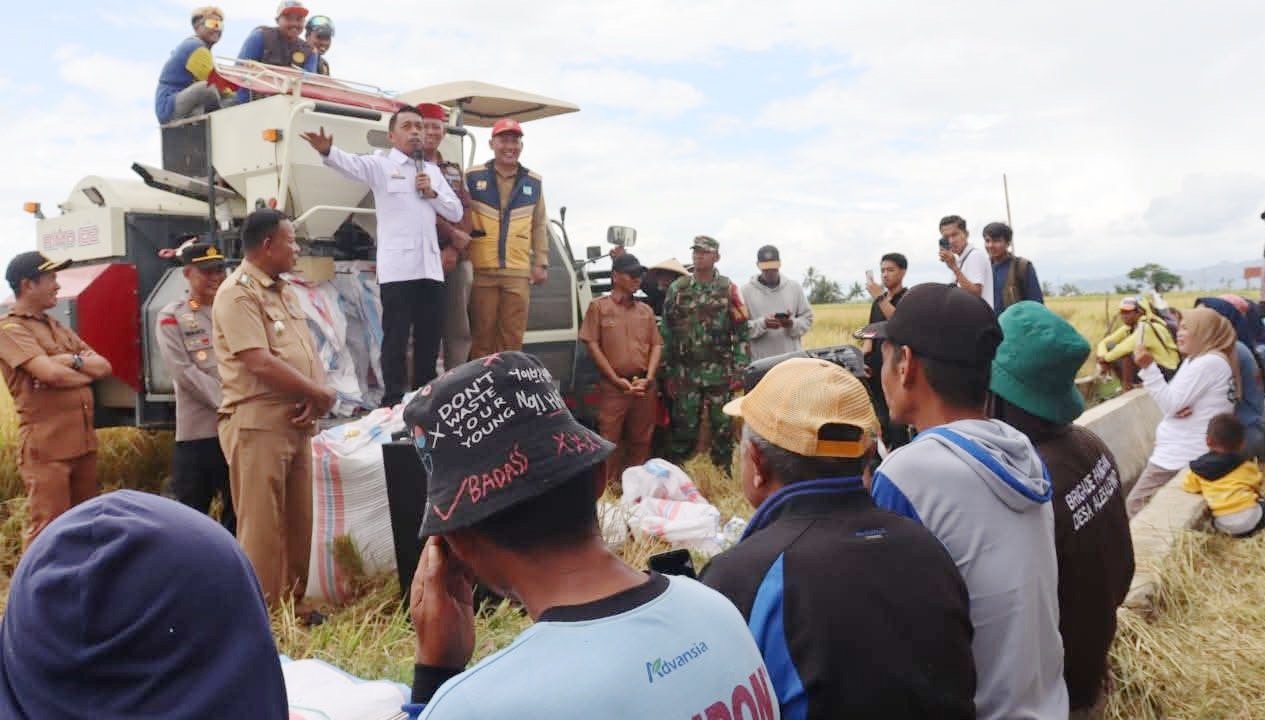 Bupati Sidrap Dorong Petani dan Peternak Transaksi Digital Pakai QRIS