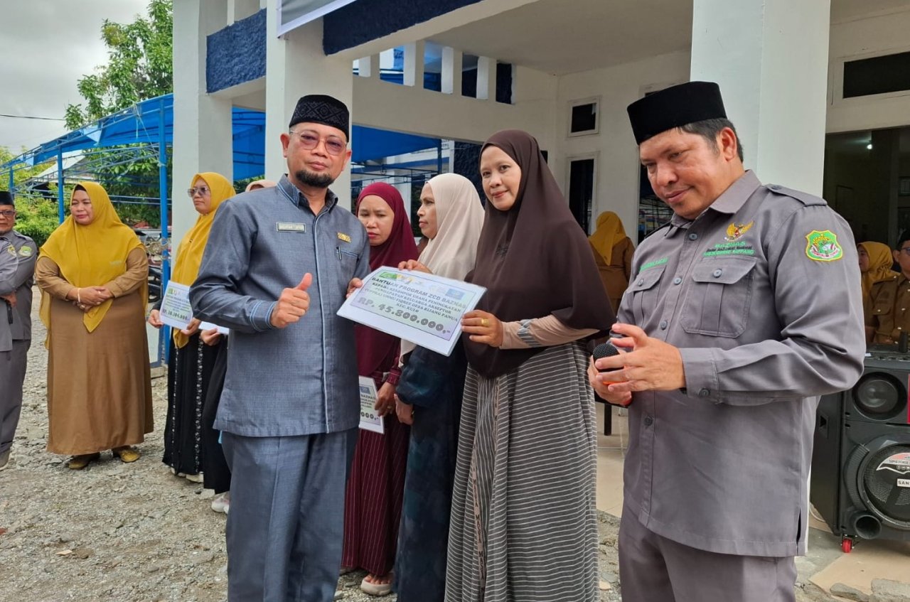 Diserahkan di Baranti, Zakat Produktif Dorong Kemandirian Warga