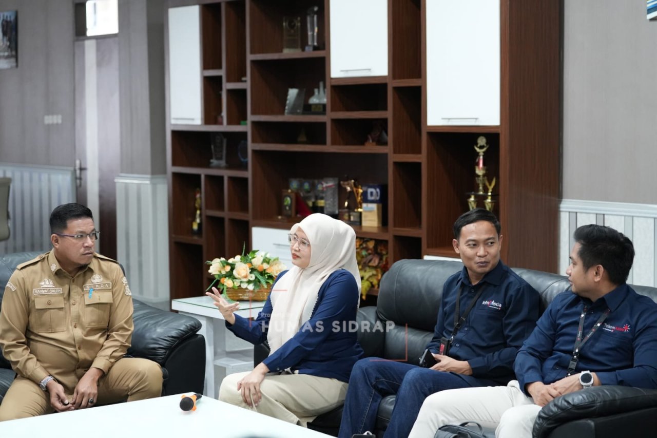 Tata Jaringan Kabel, Pemkab Sidrap Gelar Rapat Khusus dengan PT Telkom
