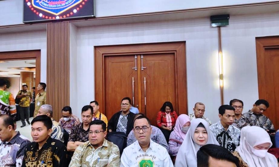 Kawal Tata Kelola Anggaran, Sekda Sidrap Ikuti Sosialisasi Penandaan APBD 2026 di Kemendagri
