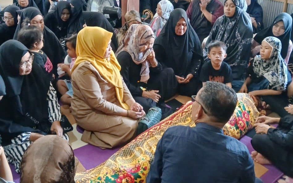 Wakil Bupati Sidrap Melayat ke Rumah Duka Dosen FISIP UMS Rappang