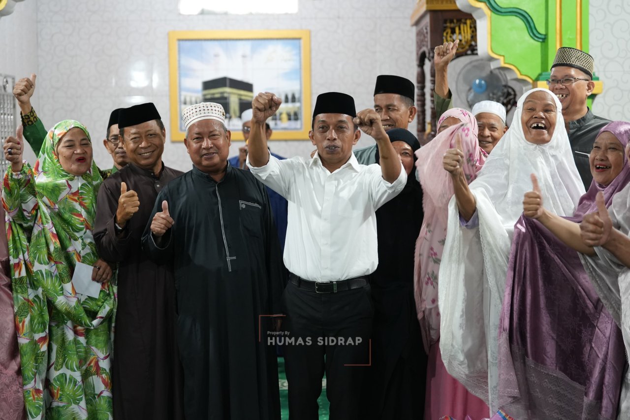 Penyaluran Zakat Fitrah di Kelurahan Lakessi Dihadiri Langsung Bupati Sidrap