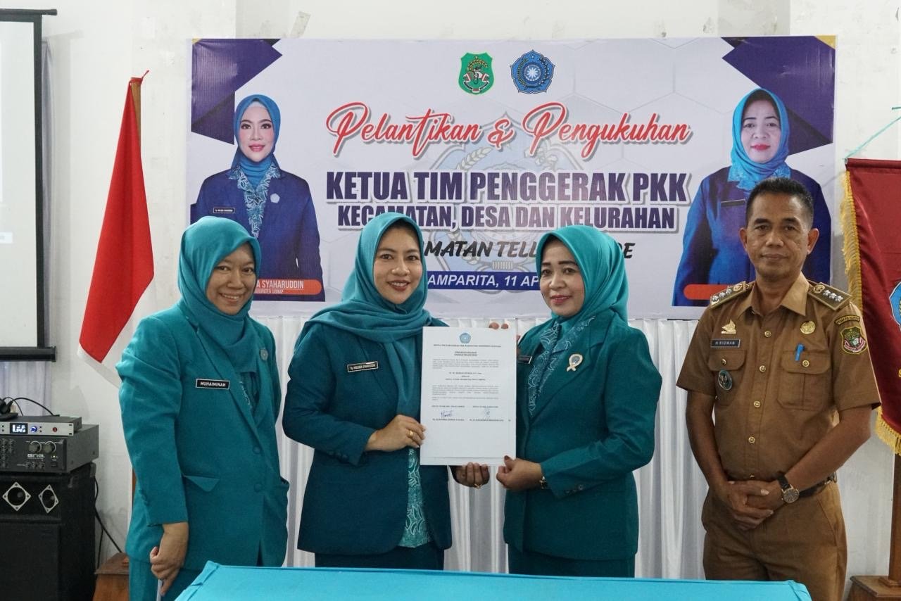 Pelantikan TP PKK Tellu Limpoe, Dorong Penguatan Keluarga dan Pemberdayaan Masyarakat