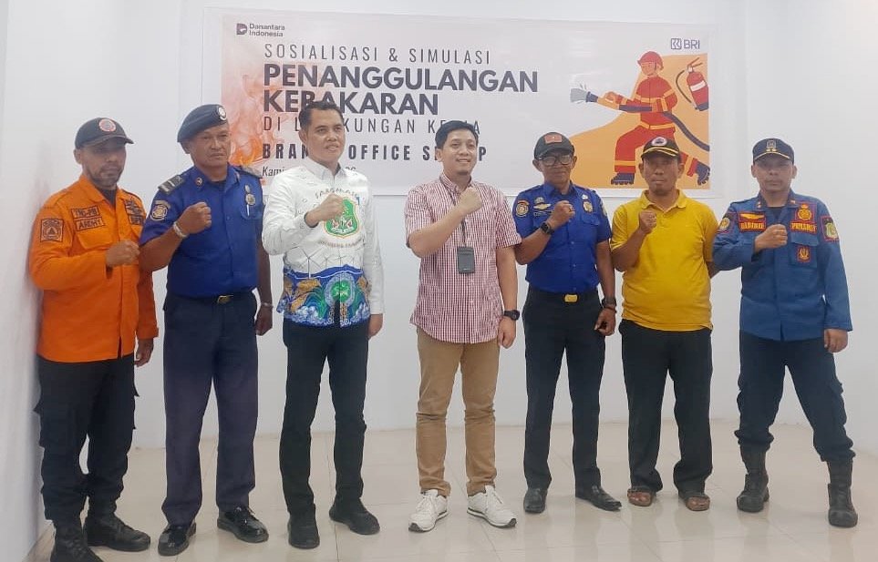 Tingkatkan Mitigasi Bencana, BPBD Bareng Damkar Sidrap Edukasi Karyawan BRI