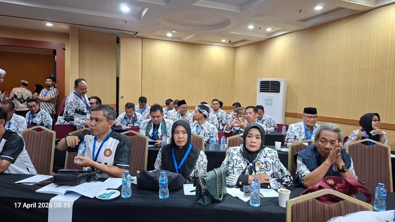 Perjuangkan Hak Pendidik, Ketua PGRI Sidrap Ambil Bagian dalam Konkernas II di Jakarta