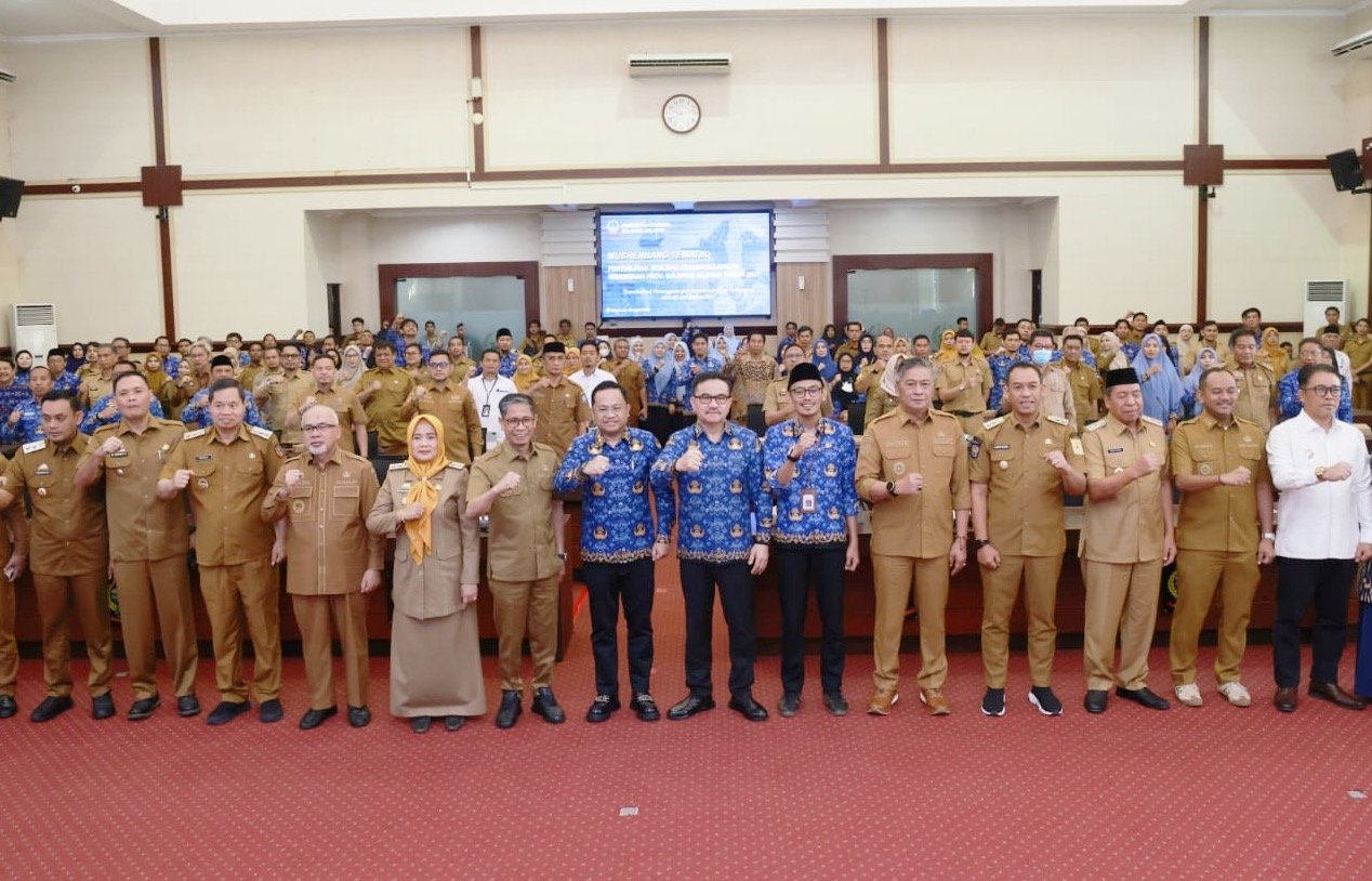 Wabup Nurkanaah Paparkan Strategi Pengentasan Kemiskinan Sidrap di Musrenbang Sulsel