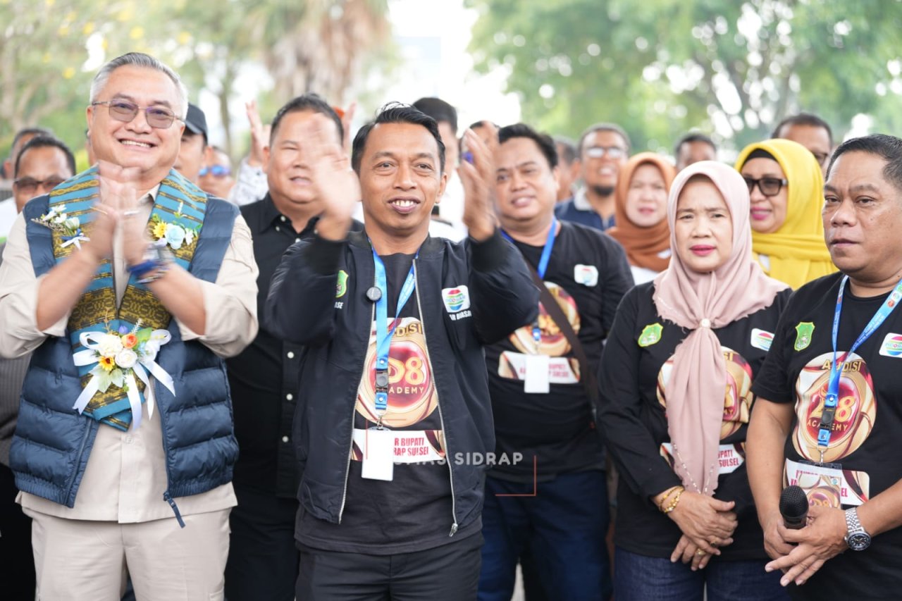 Ribuan Peserta Audisi Dangdut Academy Indosiar Penuhi Kantor Bupati Sidrap