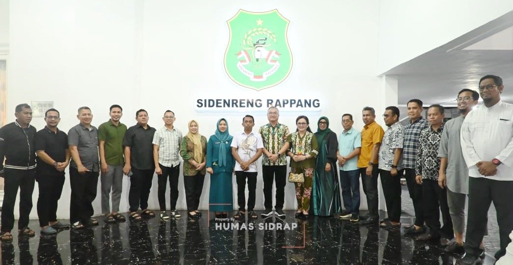 Akrab, Syaharuddin Alrif dan Wempi W. Mawa Bertukar Pengalaman Membangun Daerah