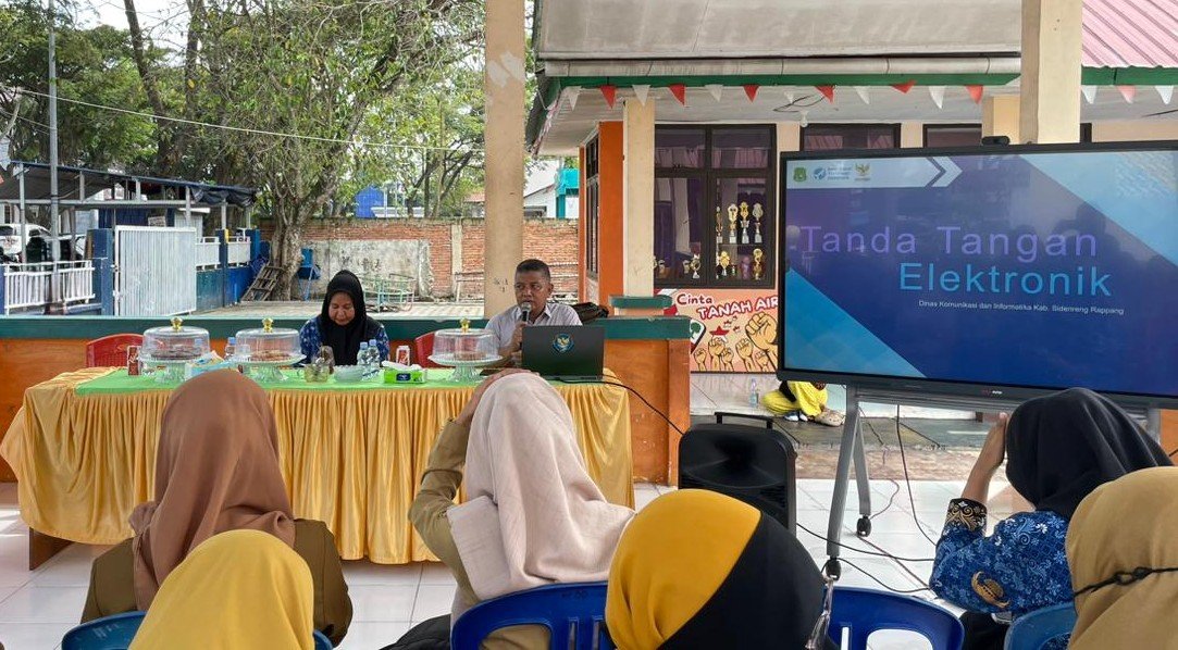 Perluas Penerapan TTE, Diskominfo Sidrap Beri Pendampingan Kepala PAUD Maritengngae, Watang Sidenreng, Watang Pulu
