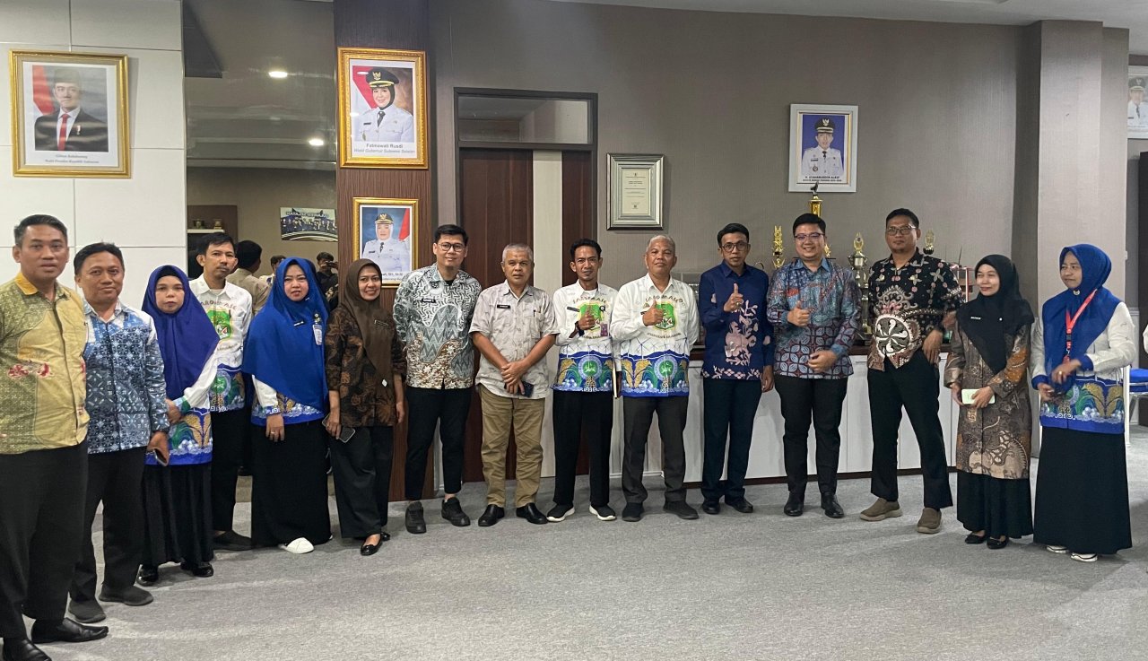 Pemkab Sidrap Jajaki Kerjasama Energi Terbarukan dengan Solar Karya Energy