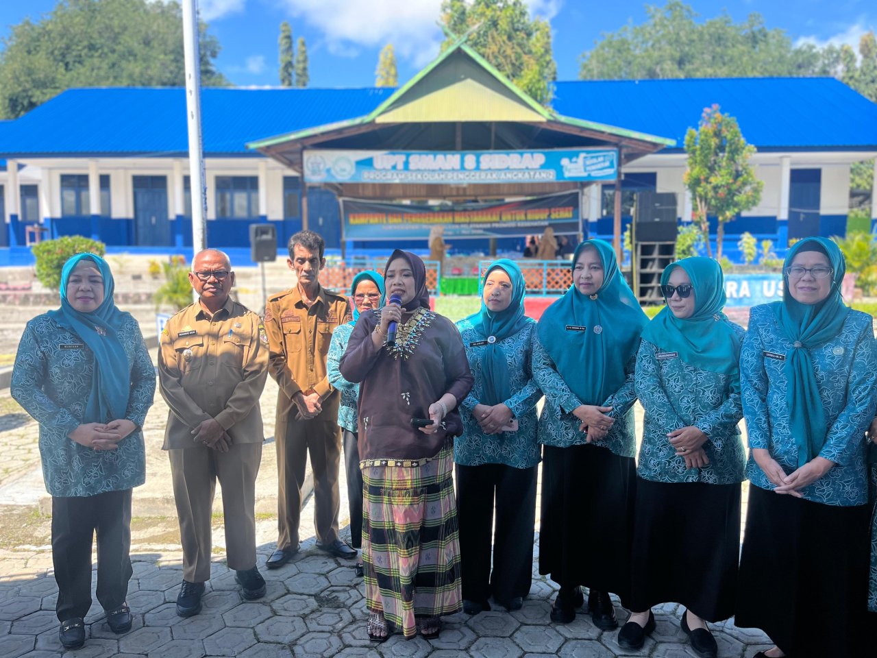 Momentum Hardiknas Wabup Sidrap Kampanye Hidup Sehat di SMAN 8 Sidrap