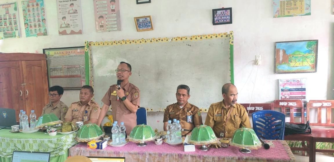 Akselerasi Transformasi Digital, Dinas Kominfo Sidrap Gelar Pendampingan TTE bagi Kepala SD se-Kecamatan Pitu Riawa