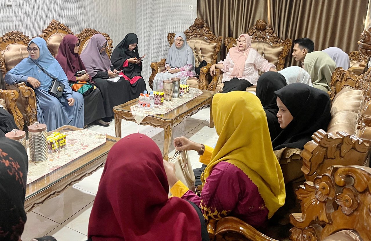 Pimpin Rapat Penamatan TK ABA, Nurkanaah: Jangan Memberatkan Orang Tua Murid