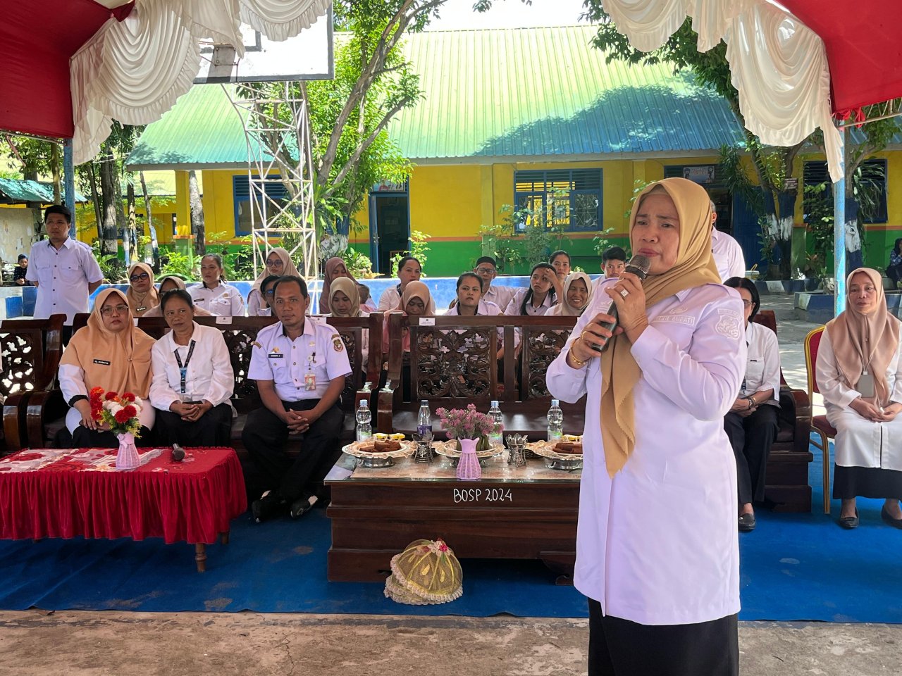 Intervensi Gizi Remaja, Pemkab Sidrap Bagikan Tablet Tambah Darah di SMPN 1 Tellu Limpoe