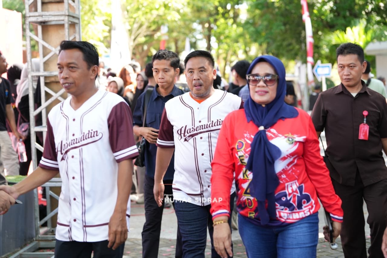 Bupati dan Wabup Sidrap Semarakkan Puncak Dies Natalis ke 74 FH Unhas