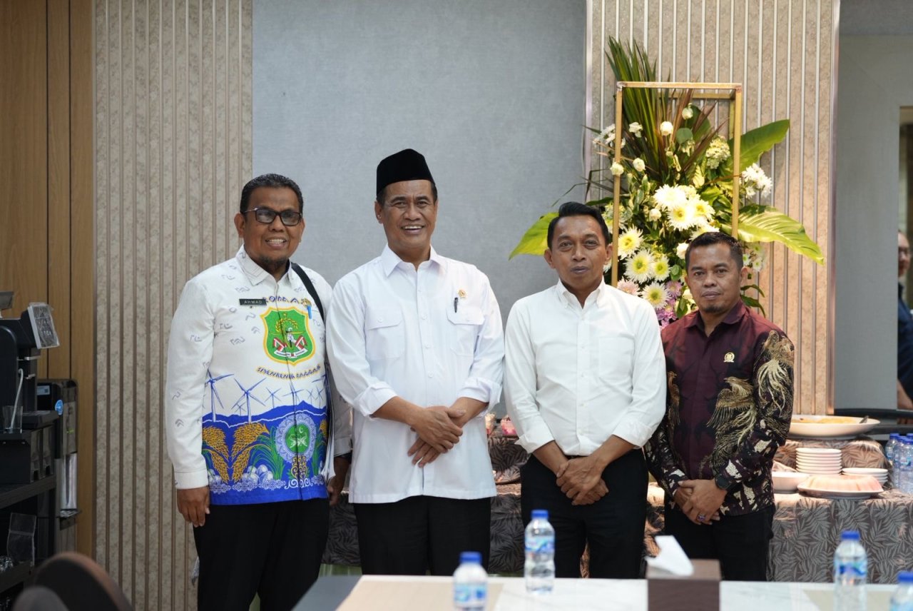 Bupati Sidrap Paparkan Terobosan Stabilkan Harga Telur di Hadapan Menteri Pertanian