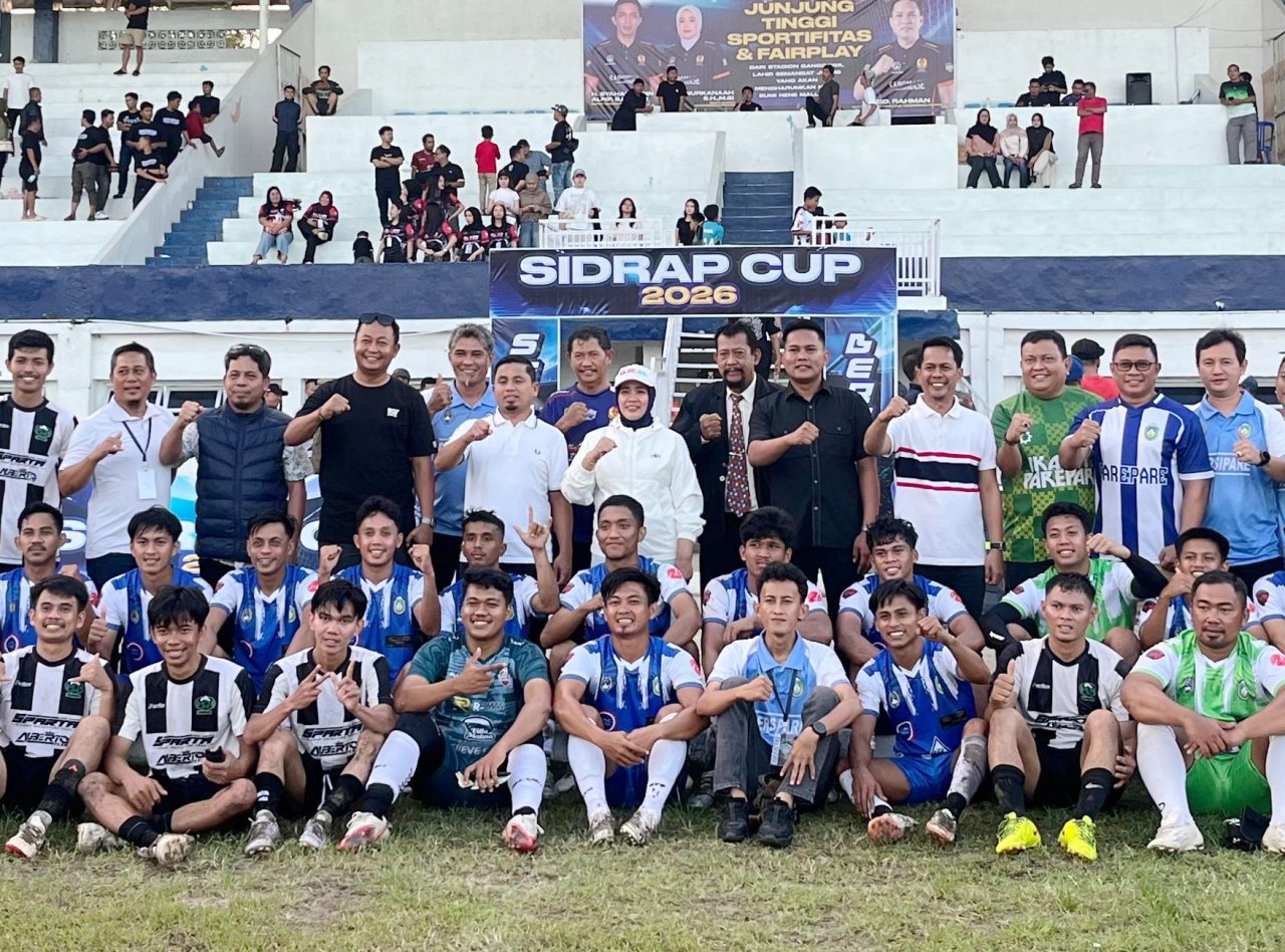 Semarak Sidrap Cup 2026, Wabup Nurkanaah dan Wali Kota Tasming Hamid Saksikan Laga Sengit Persipare vs Compong FC