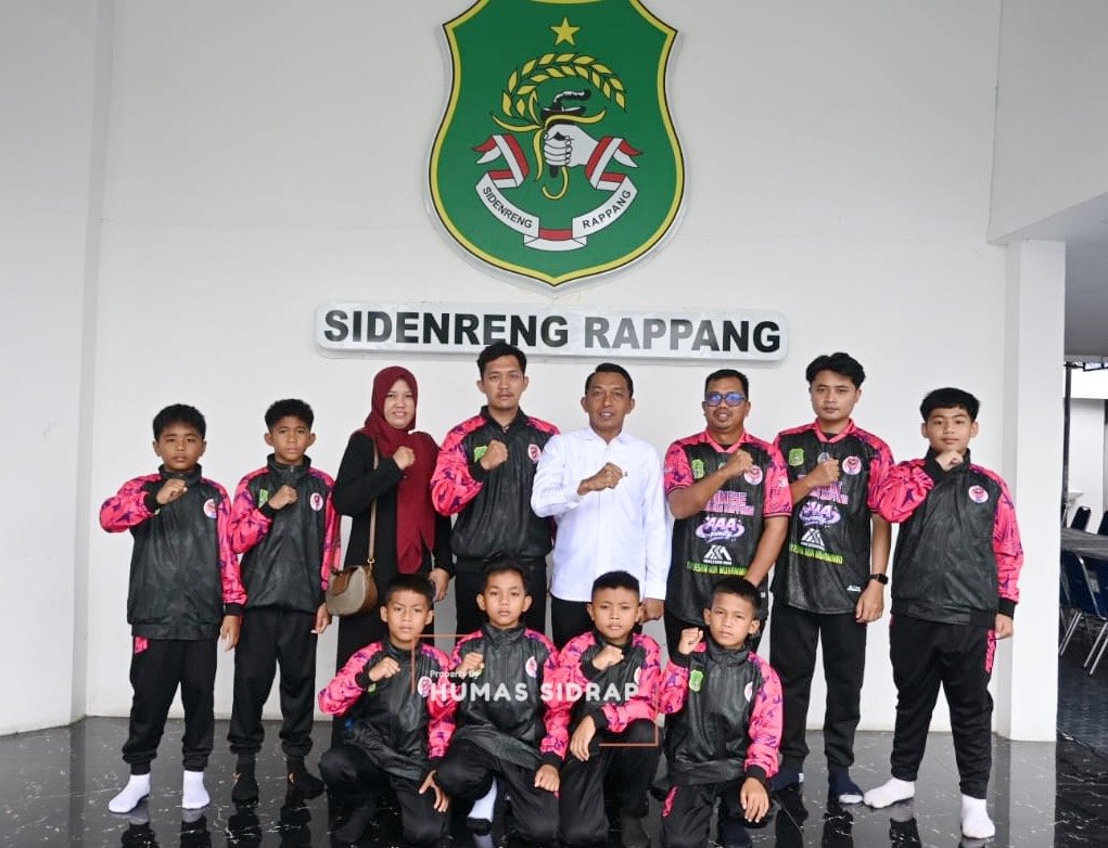 Lepas SSB Lanmark ke Bali, Bupati Syaharuddin: Jaga Sportivitas dan Nama Baik Sidrap
