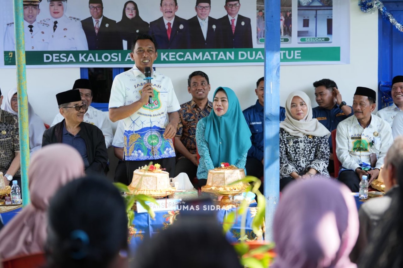Syaharuddin Serahkan Kunci RTLH di Dua Pitue, Warga Sambut Gembira Program Pemerintah