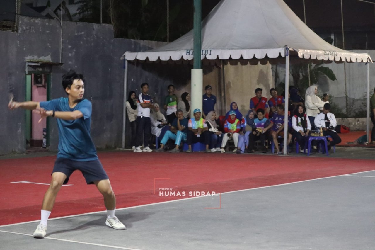 Wabup Nurkanaah Dukung dari Pinggir Lapangan, Sidrap ke Semifinal Tenis Ganda Putra