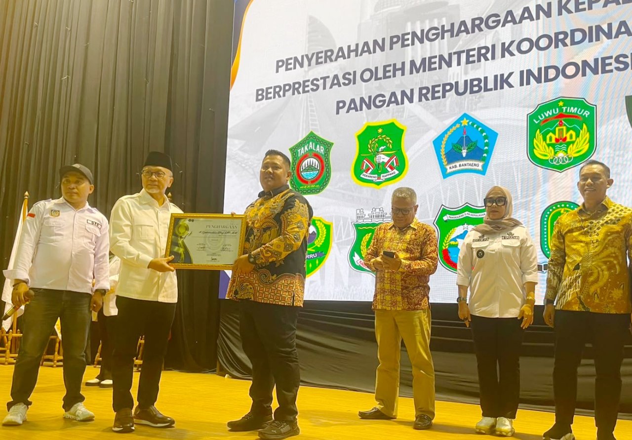 Syaharuddin Alrif Raih Penghargaan DPP Apdesi atas Penguatan Ketahanan Pangan Desa