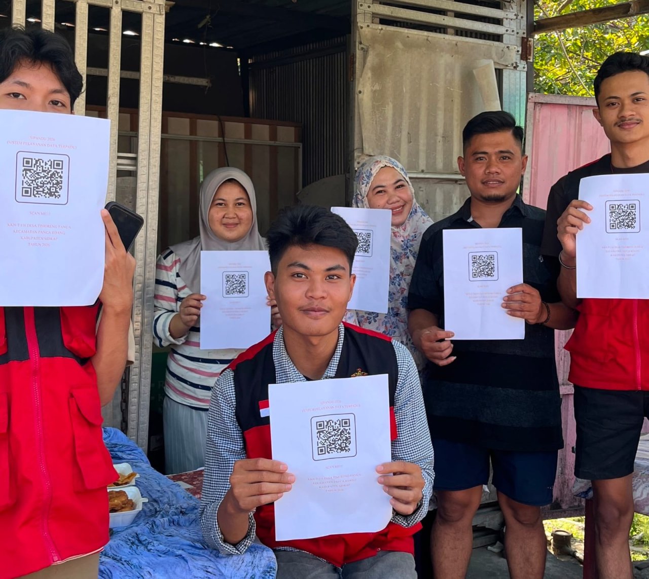KKNT 116 Unhas Luncurkan SIPANDU di Timoreng Panua, Urus Surat Kini Cukup Lewat HP