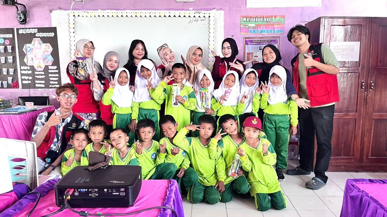 Sikat Gigi Bareng Jadi Momen Seru, Murid SD 6 Timoreng Panua Pulang Bawa Kebiasaan Baru