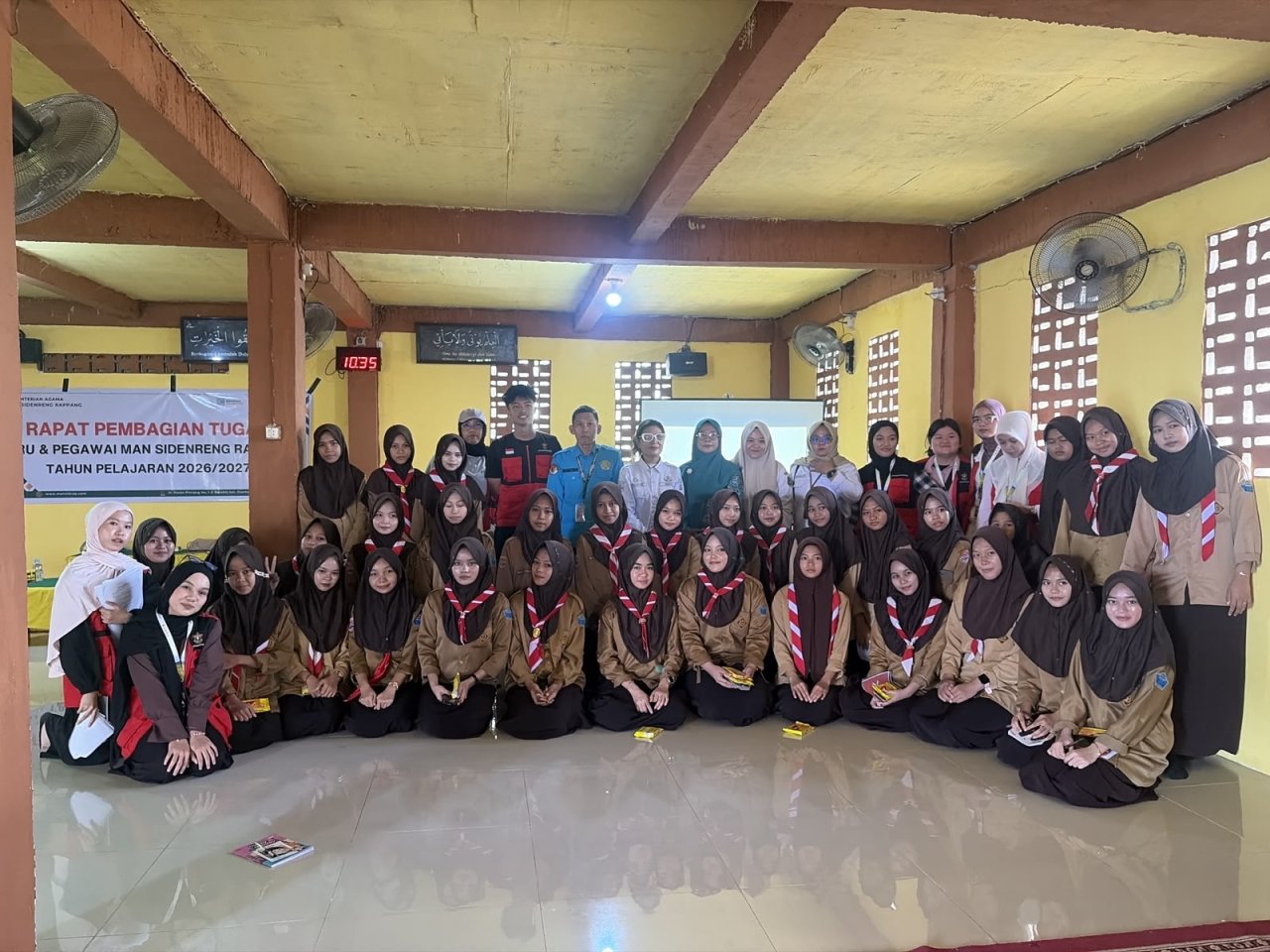 Biar Tak Salah Pilih Kosmetik, KKN Unhas di Duampanua Gelar Edukasi CEK KLIK BPOM