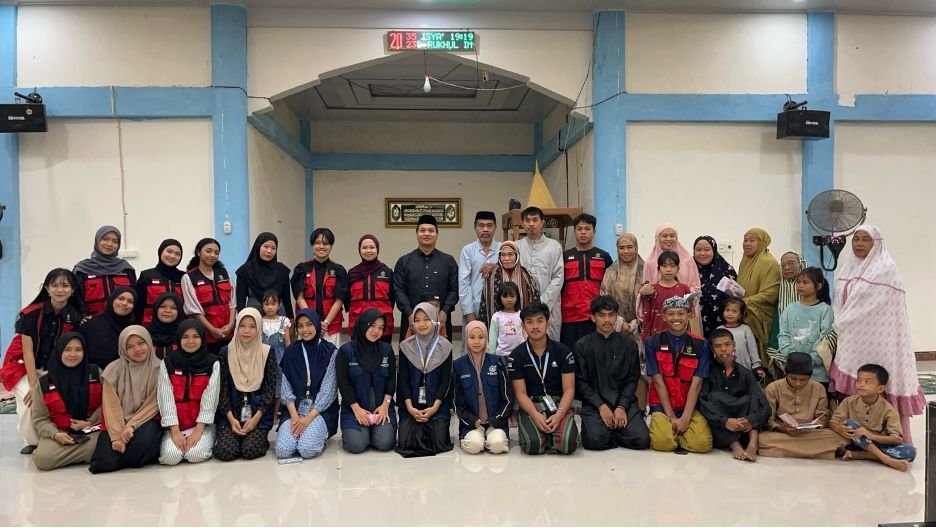 Kenali Sakit Kepala, Cegah Bahaya: Mahasiswa KKN-PK Unhas Beri Edukasi Warga Desa Lombo