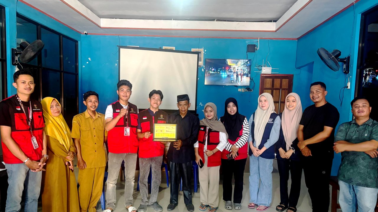 PANUA DATA: Terobosan Digital Mahasiswa KKN Unhas Perkuat Tata Kelola Data Desa Timoreng Panua