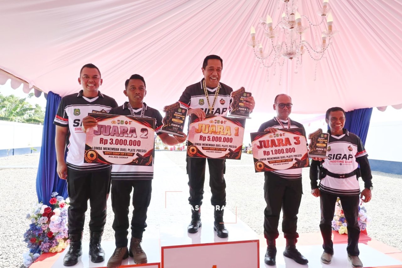Seru! Bupati Sidrap dan Kapolda Sulsel Unjuk Kemampuan Menembak di Lapangan Tathya Dharaka