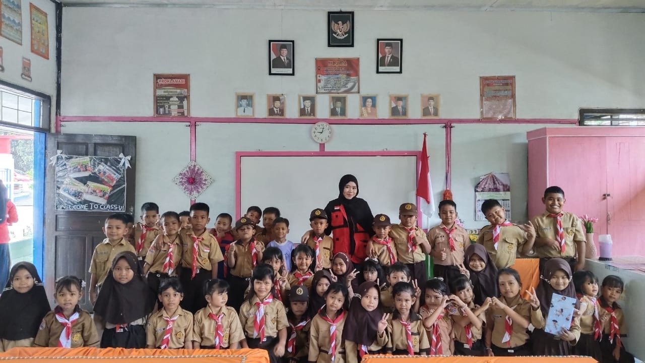 Praktik Cuci Tangan 6 Langkah, Mahasiswa KKN PK Unhas Pacu Kebiasaan PHBS Anak SD