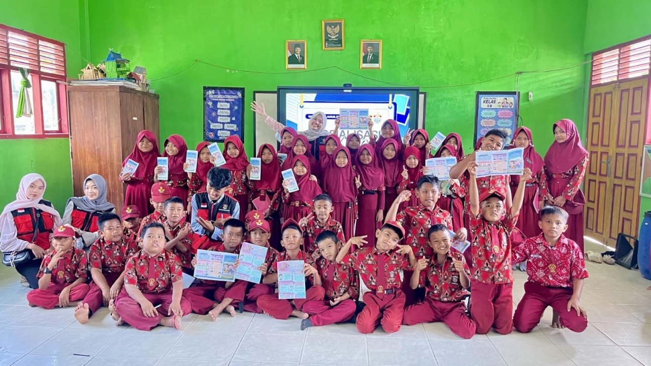 Tingkatkan Kesadaran Sejak Dini, Mahasiswa KKN-PK Unhas Sosialisasikan Pencegahan Rabies di Ponrangae