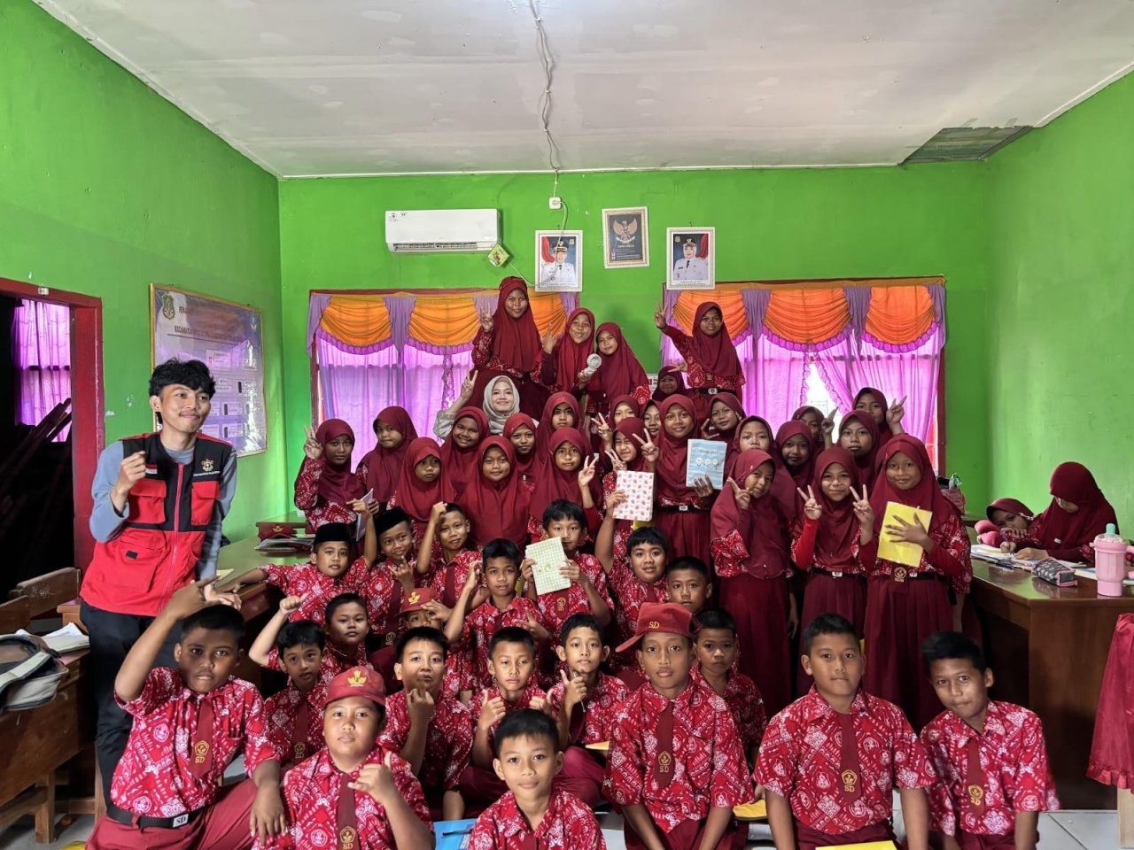 SIGAP Rabies, Mahasiswa KKN-PK Unhas Edukasi Siswa SD Negeri 7 Lancirang Cegah Penyakit Zoonosis
