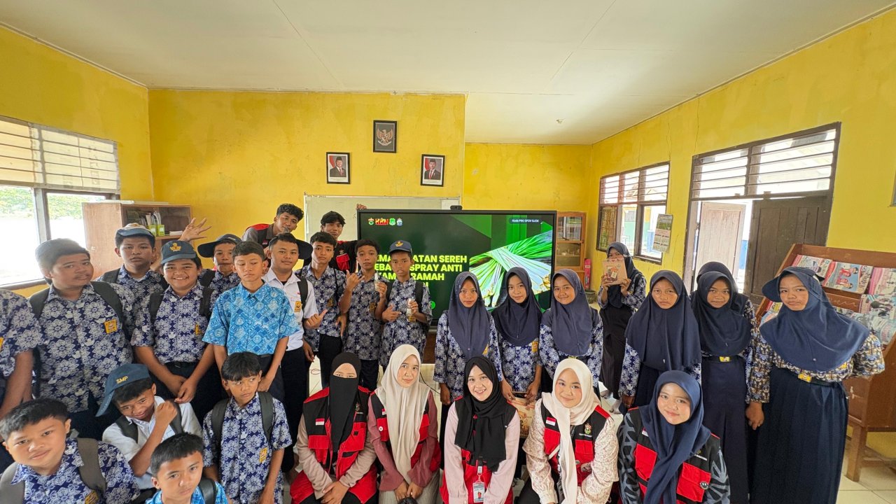 Sereh Jadi Spray Anti Nyamuk Ramah Lingkungan, Siswa SMPN 2 Kulo Dapat Edukasi dari KKN Unhas