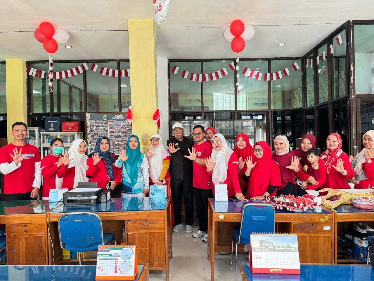 Ketua TP PKK Sidrap Apresiasi Lomba Kebersihan Dinkes, Rayakan HUT RI dengan Budaya Kerja Sehat