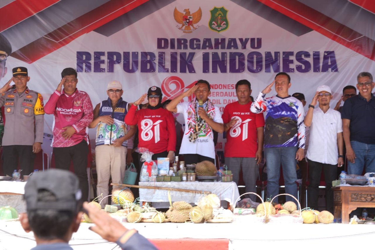 Kostum Unik hingga Atraksi Kreatif, Karnaval HUT RI Semarak di Bola Bulu