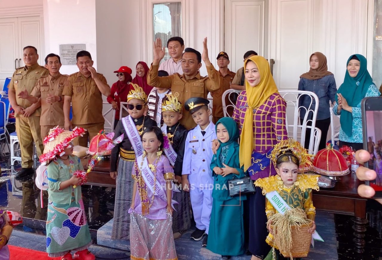 Keceriaan Berbalut Semangat Merah Putih, Karnaval TK-PAUD Hidupkan Peringatan HUT RI di Maritengngae